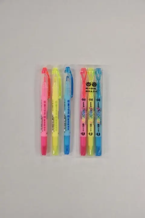 蛍光ペン
 3本組
 灘校章ケース入